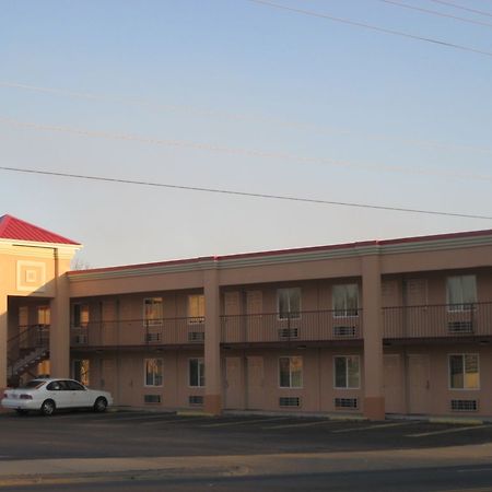 Sands Central Inn Hot Springs Bagian luar foto